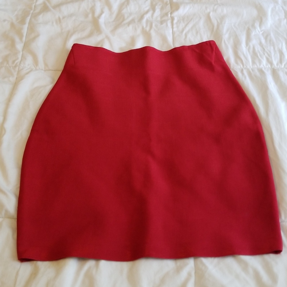 Red formfitting skirt